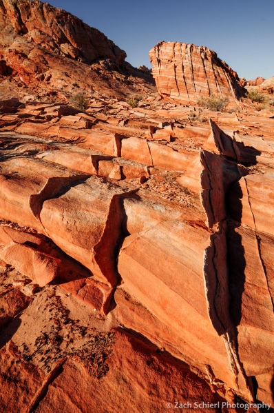 Compaction bands in the Aztec Sandstone, Valley of Fire State Park, Nevada